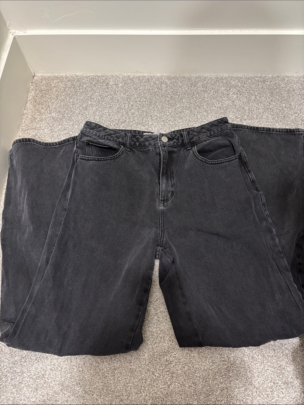Women's Wide-Leg Black Washed Jeans